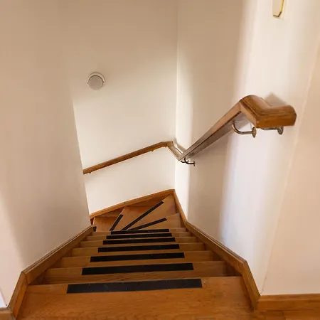 House 度假居