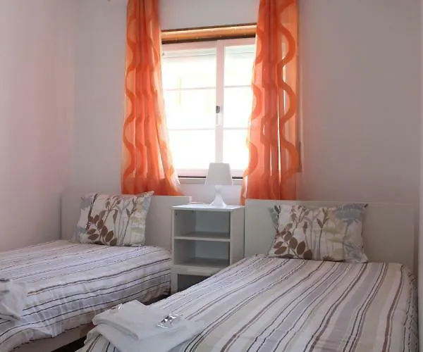 House בית נופש *